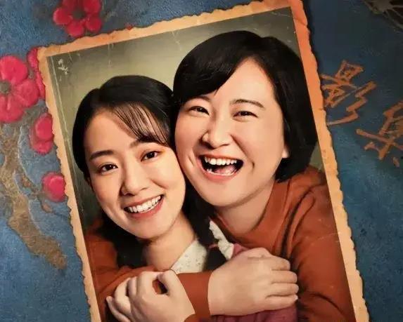 娱乐圈吃瓜爆料谈恋爱,明星情侣甜蜜恋情大揭秘