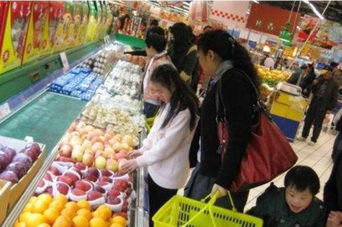 娱乐吃瓜酱超市找东西